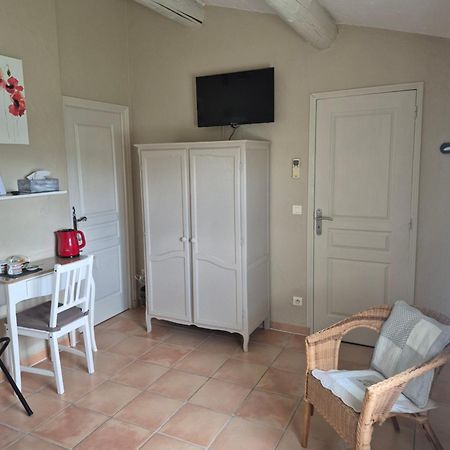 Mas Clement - Chambre Et Table D'Hotes L'Isle-sur-la-Sorgue Exterior photo