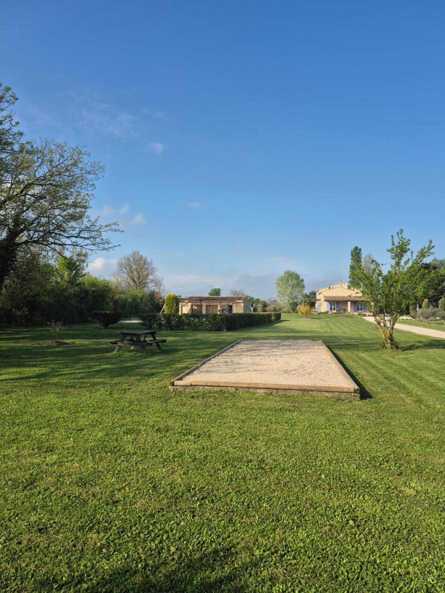 Mas Clement - Chambre Et Table D'Hotes L'Isle-sur-la-Sorgue Exterior photo