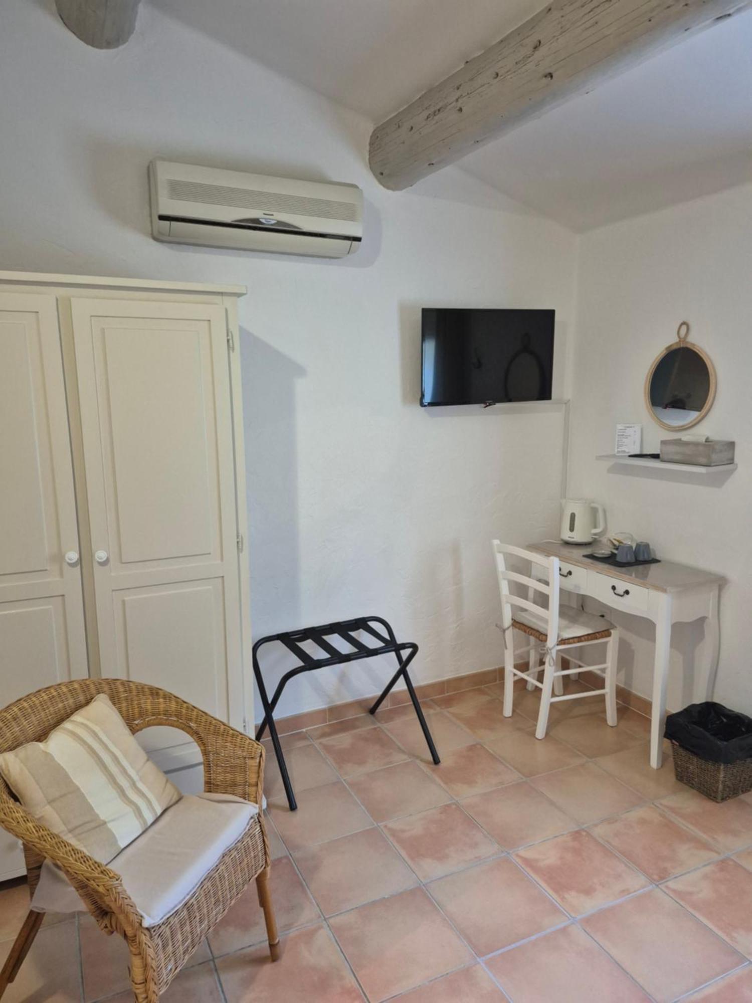 Mas Clement - Chambre Et Table D'Hotes L'Isle-sur-la-Sorgue Exterior photo